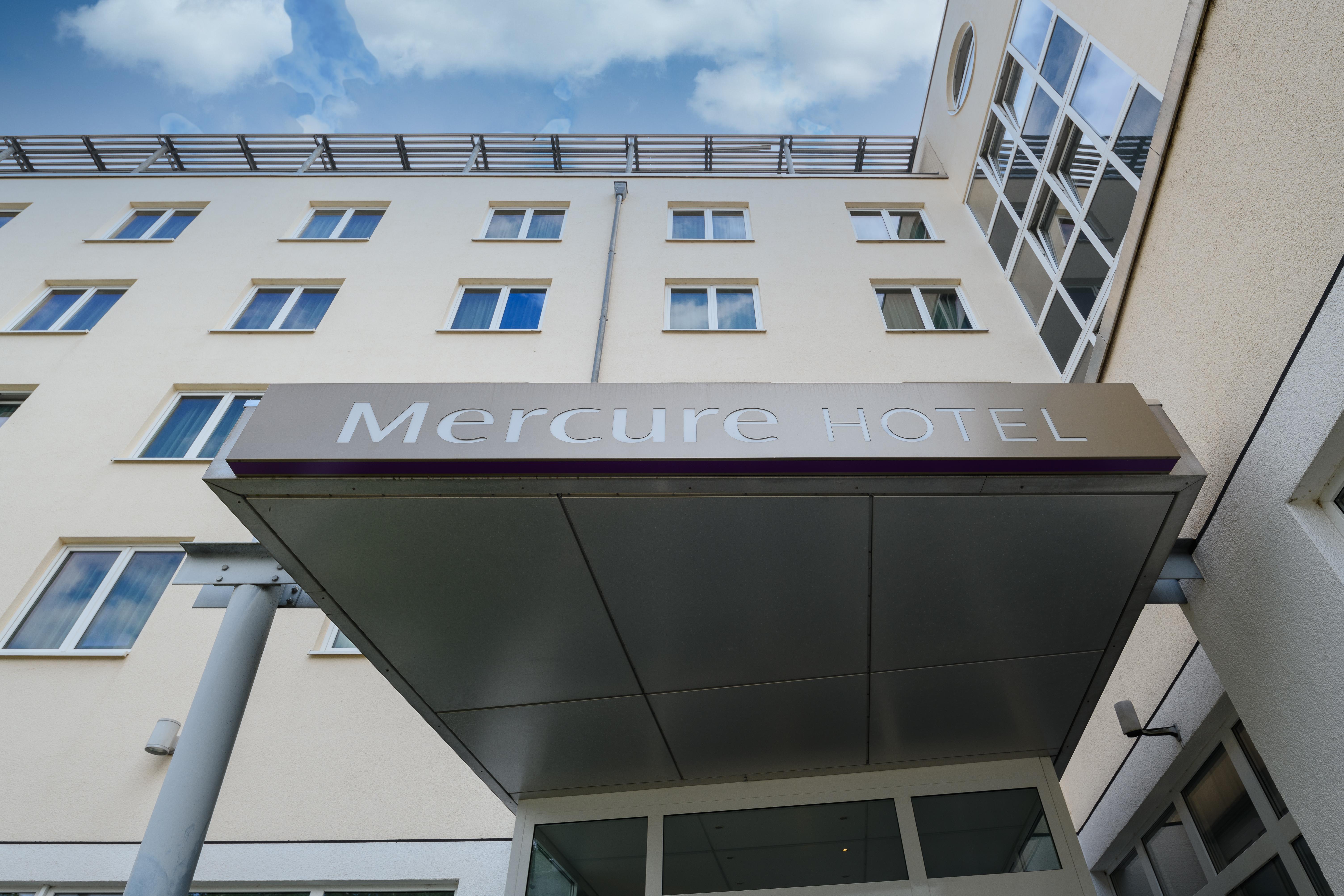 Hotel Mercure Neu-Isenburg Exterior foto